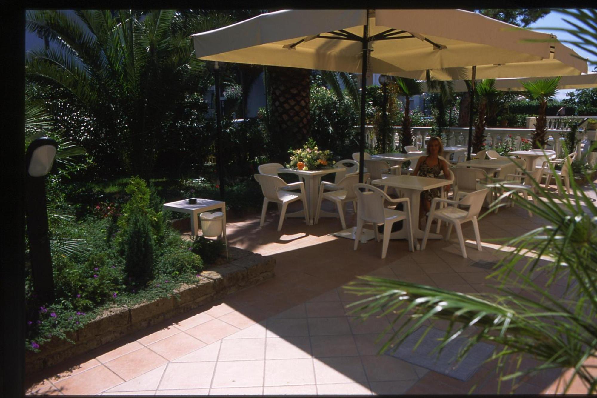 Rivadoro-spiaggia Ombrellone E Lettini-piscina-parcheggio Hotel