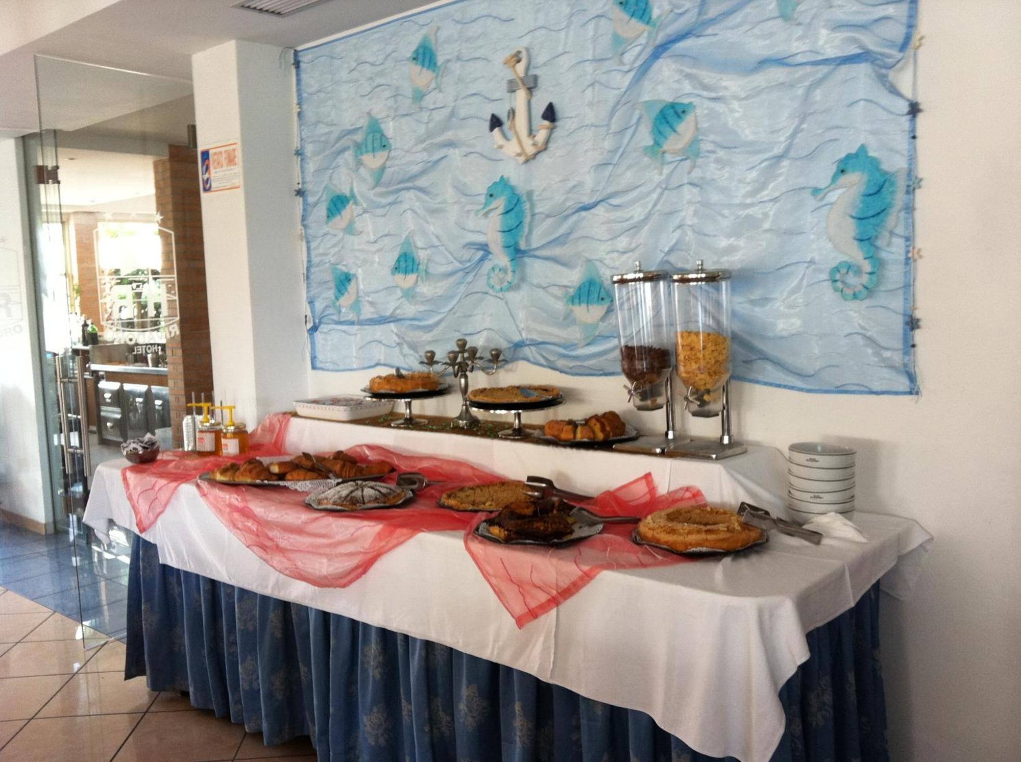 Rivadoro-spiaggia Ombrellone E Lettini-piscina-parcheggio Hotel