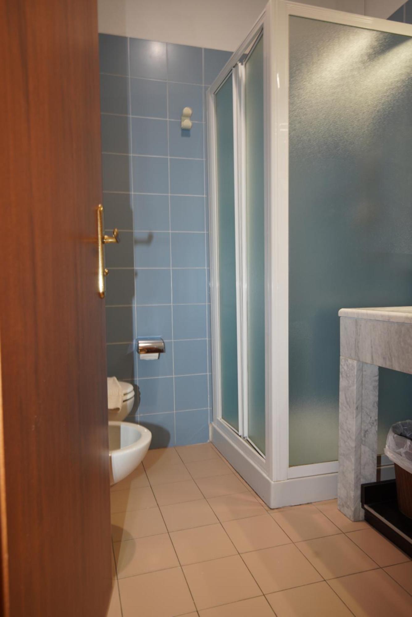 Hotel Rivadoro-spiaggia Ombrellone E Lettini-piscina-parcheggio 3*